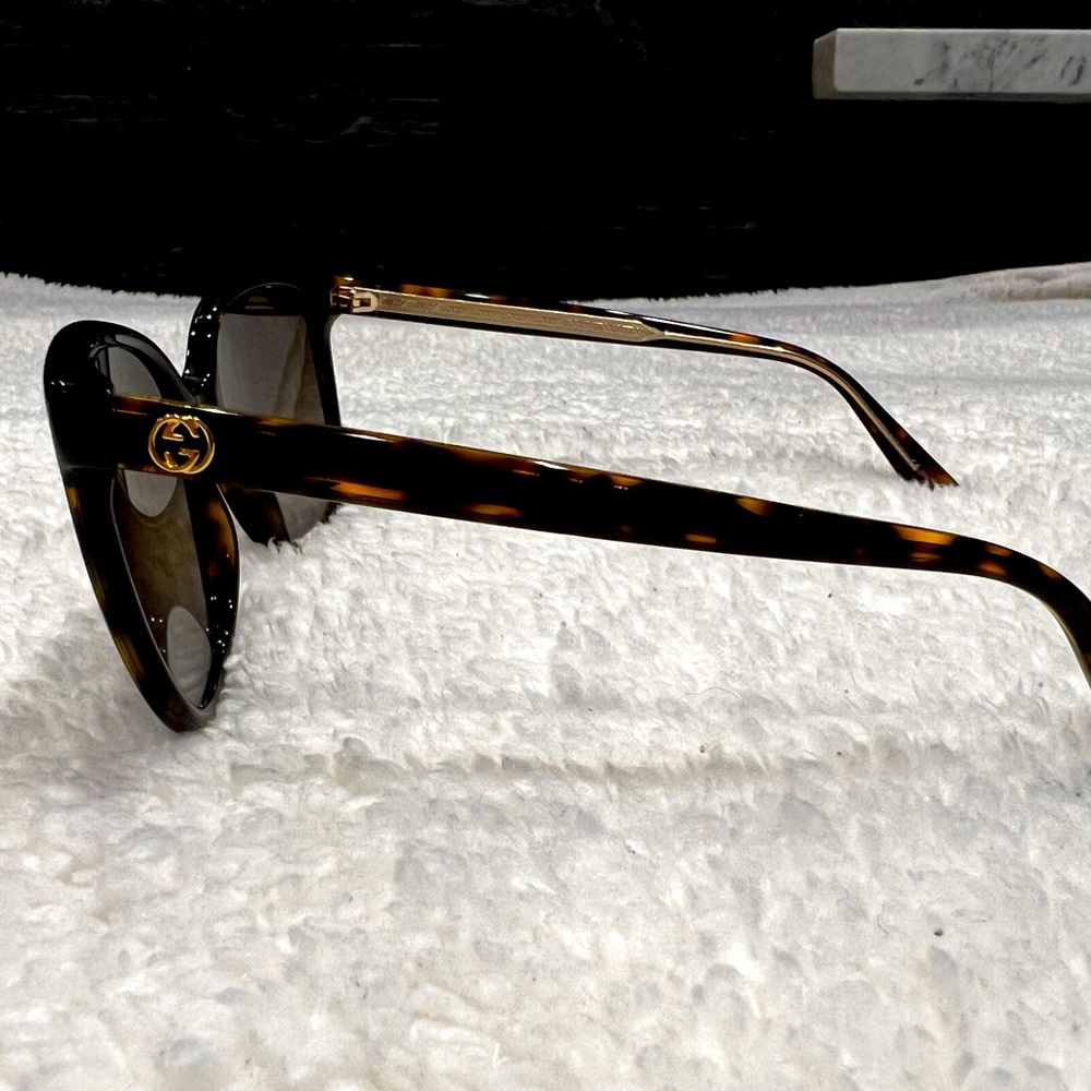 Gucci sunglasses